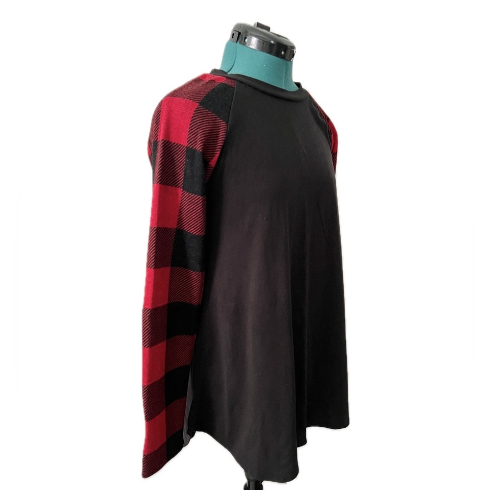 Mindy Mae’s Buffalo Check Swing Top - Picture 4 of 5